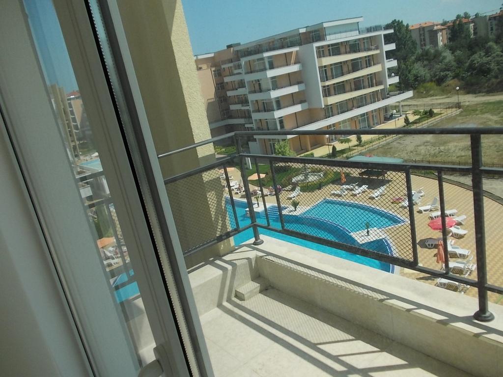 Grand Kamelia Apartment Sunny Beach Quarto foto